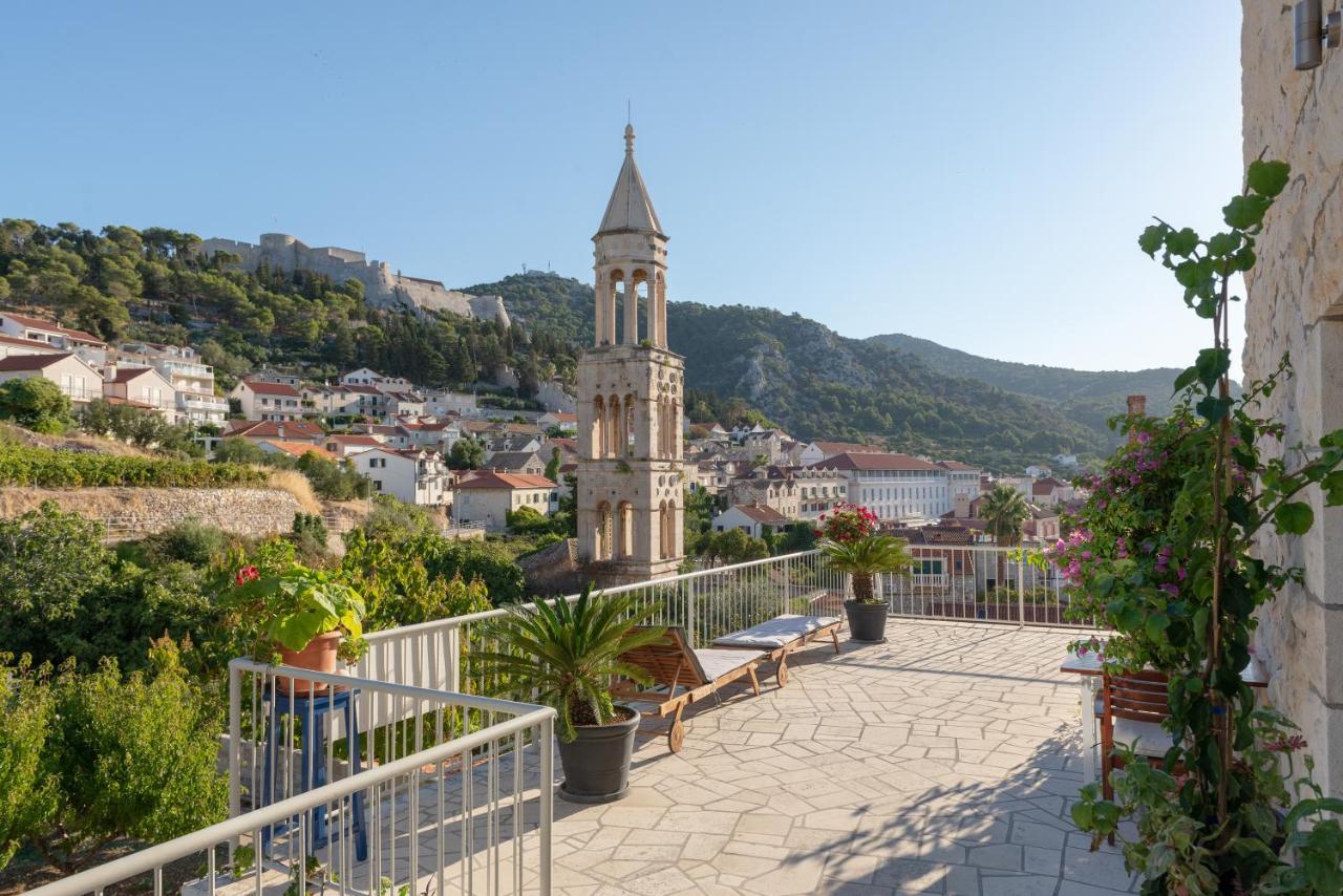 Apartments Olive Tree Đảo Hvar Ngoại thất bức ảnh