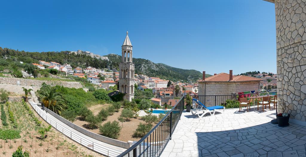 Apartments Olive Tree Đảo Hvar Ngoại thất bức ảnh