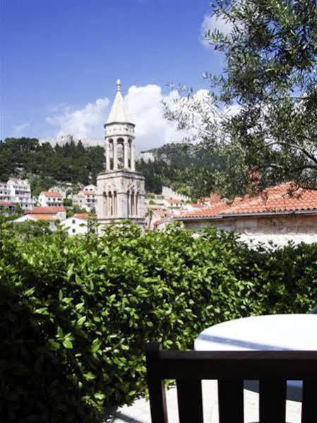 Apartments Olive Tree Đảo Hvar Ngoại thất bức ảnh