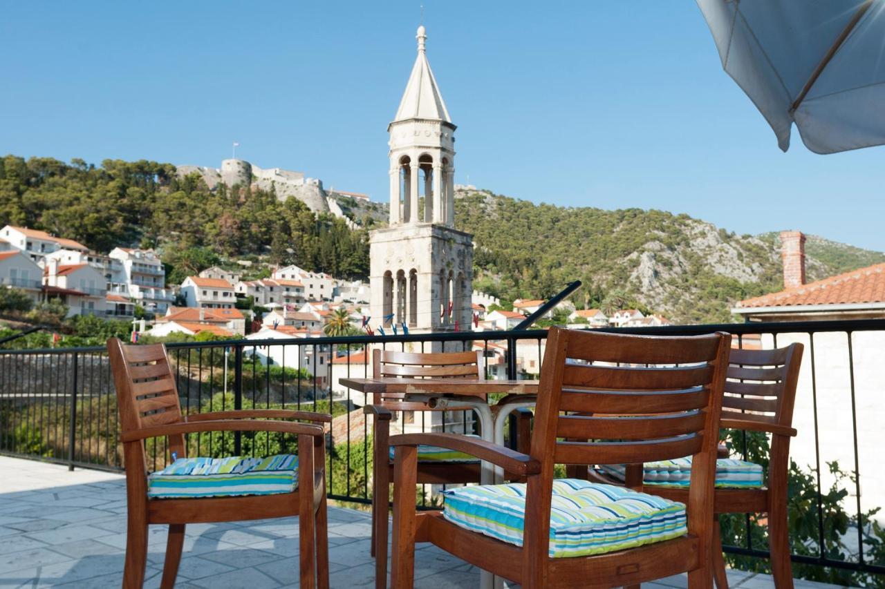 Apartments Olive Tree Đảo Hvar Ngoại thất bức ảnh